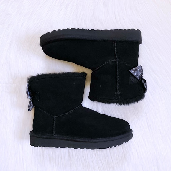 UGG Women’s Mini Bailey Bow Leopard Black Boots - Picture 6 of 9